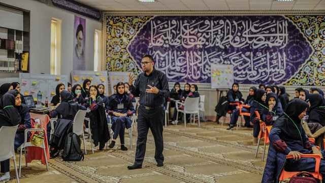 پرونده:کارآفرینی زنان۶.jpg