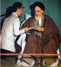 تنفیذ ریاست جمهوری محمدعلی رجایی توسط آیت الله خمینی