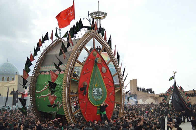 نخل‌گردانی در یزد