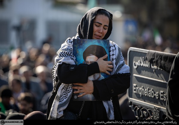 پرونده:شهادت سید علی خامنهای1.jpg