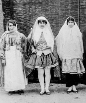 پوشش زنان قاجاری