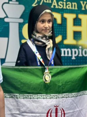 اسما حسن پور مقدم۲.jpg