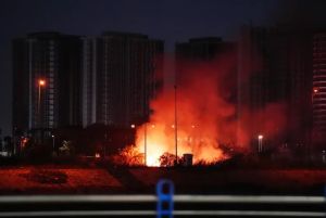 آتش‌سوزی سفارت آمریکا در بغداد پس از حمله پهپادی حشد الشعبی