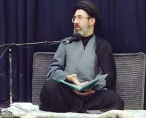 سید مجتبی خامنه‌ای در حال تدریس