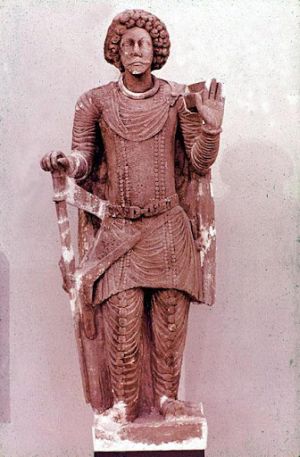 مجسمه مرد اشکانی