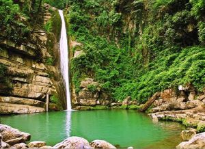 نمایی از آبشار شیرآبا