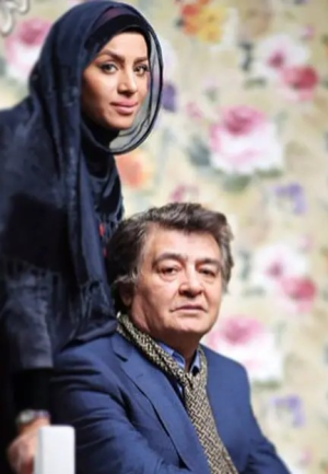 رضا رویگری در کنار همسرش تارا کریمی