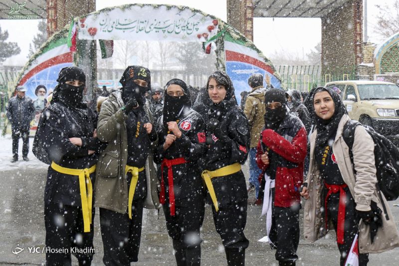 پرونده:دختران ورزشکار .jpg