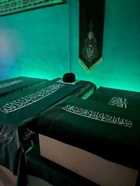 پرونده:تابوت رهبر شهید.jpg