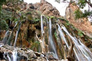 نمایی از آبشار مارگون