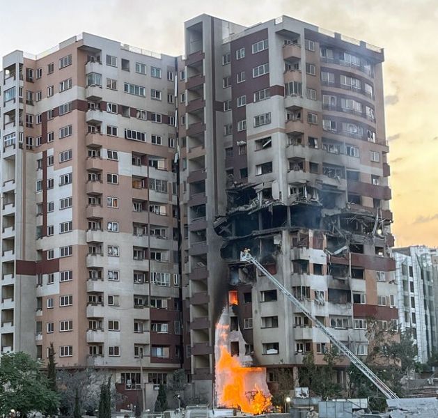 پرونده:جنگ دوازده روزه۱.jpg