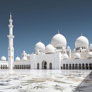 مسجد شیخ زاید در شهر ابوظبی امارات