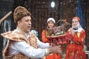آیین نوروزی تکم‌خوانی در فرهنگ آذری‌ها