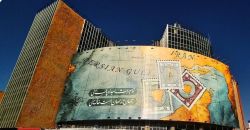 دیوارنگاره میدان ولیعصر (عج) با طرحی از خلیج همیشه فارس و سه جزیره ایرانی