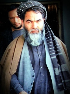 عبدالعلی مزاری؛ از رهبران افغانستان با دستاری بر سر