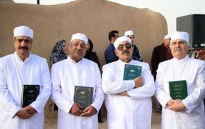 لباس مردان زرتشتی