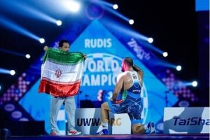 سلام نظامی امیرحسین زارع به پرچم ایران
