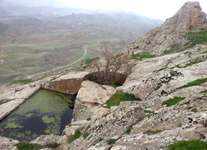 حوضچه های آب قلعه جوشین