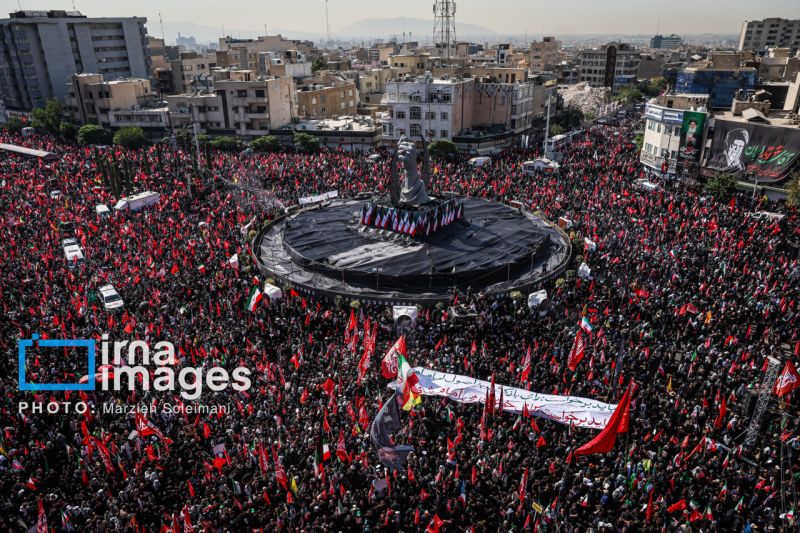 پرونده:تشییع رهبری۴.jpg