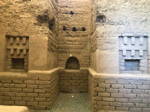 نمادی داخلی نیایشگاه نوشیجان