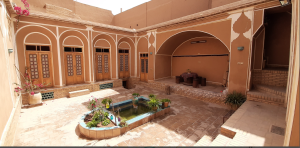 اندرونی یک خانه تاریخی در شهر یزد