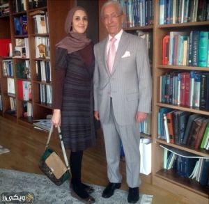 دکتر سهیلا سامی در کنار پروفسور سمیعی
