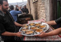 توزیع آبگوشت متنجنه در کرمان