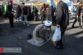 خدمت‌رسانی روحانی به زائران در مسیر پیاده‌روی جاماندگان اربعین حسینی در تهران
