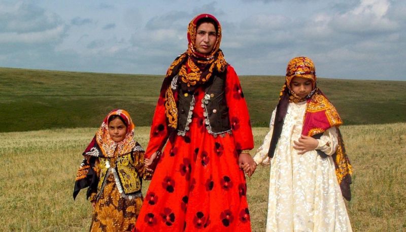 پرونده:لباس زنان قشقایی2.jpeg