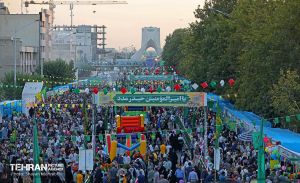 مراسم جشن عید سعید غدیر خم با عنوان «مهمونی ۱۰ کیلومتری غدیر» در تهران