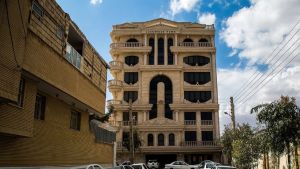 یک خانه مسکونی با معماری رومی در شهر قم
