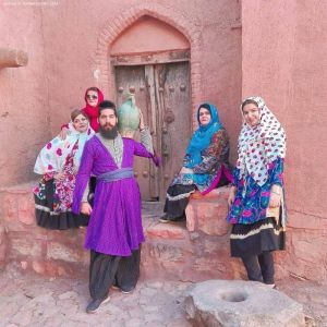 لباس مردم ابیانه