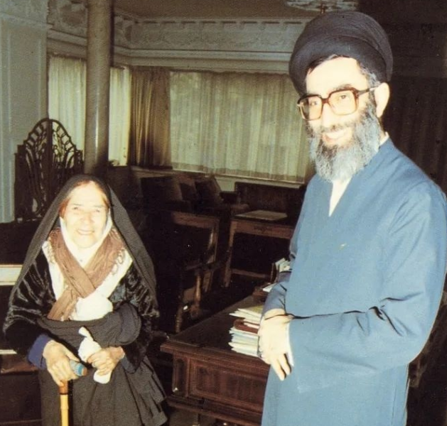 پرونده:خاندان خامنه‌ای1.png